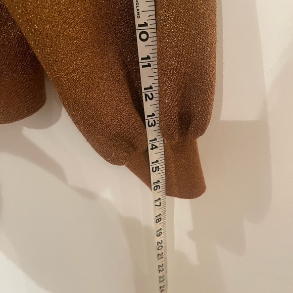 Alice + Olivia gold/bronze metallic 3 button cardigan, short style. Size: M - Picture 6 of 9